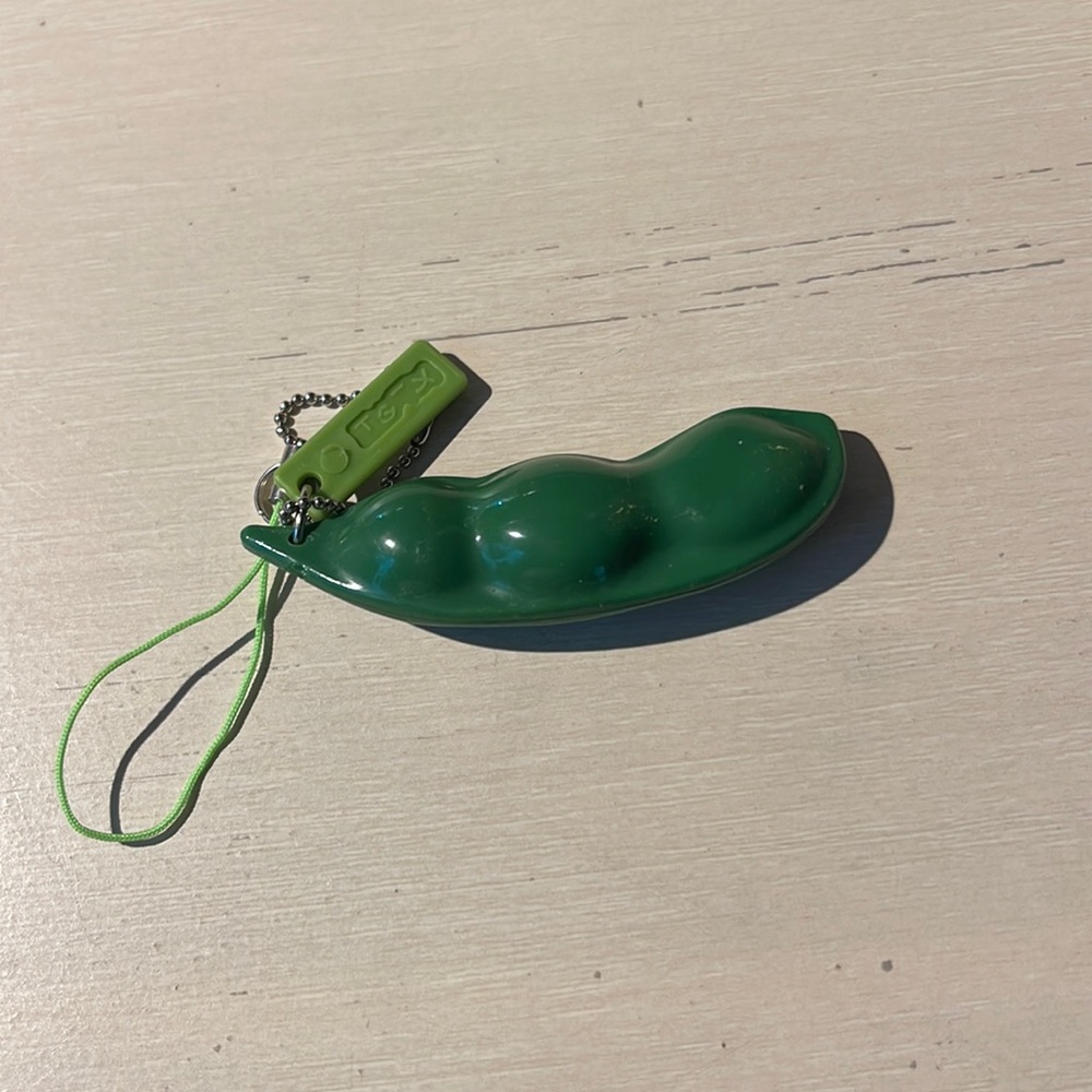 Pea popper